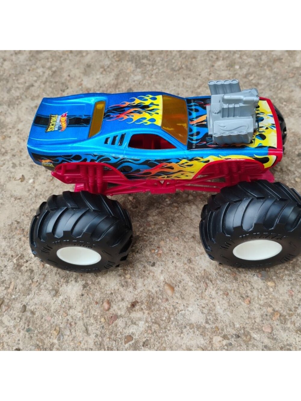 Giant Hot Wheel Off-Road On-Road GWL 14 Monster Truck Flames Die Cast Toy Care - Picture 5 of 14